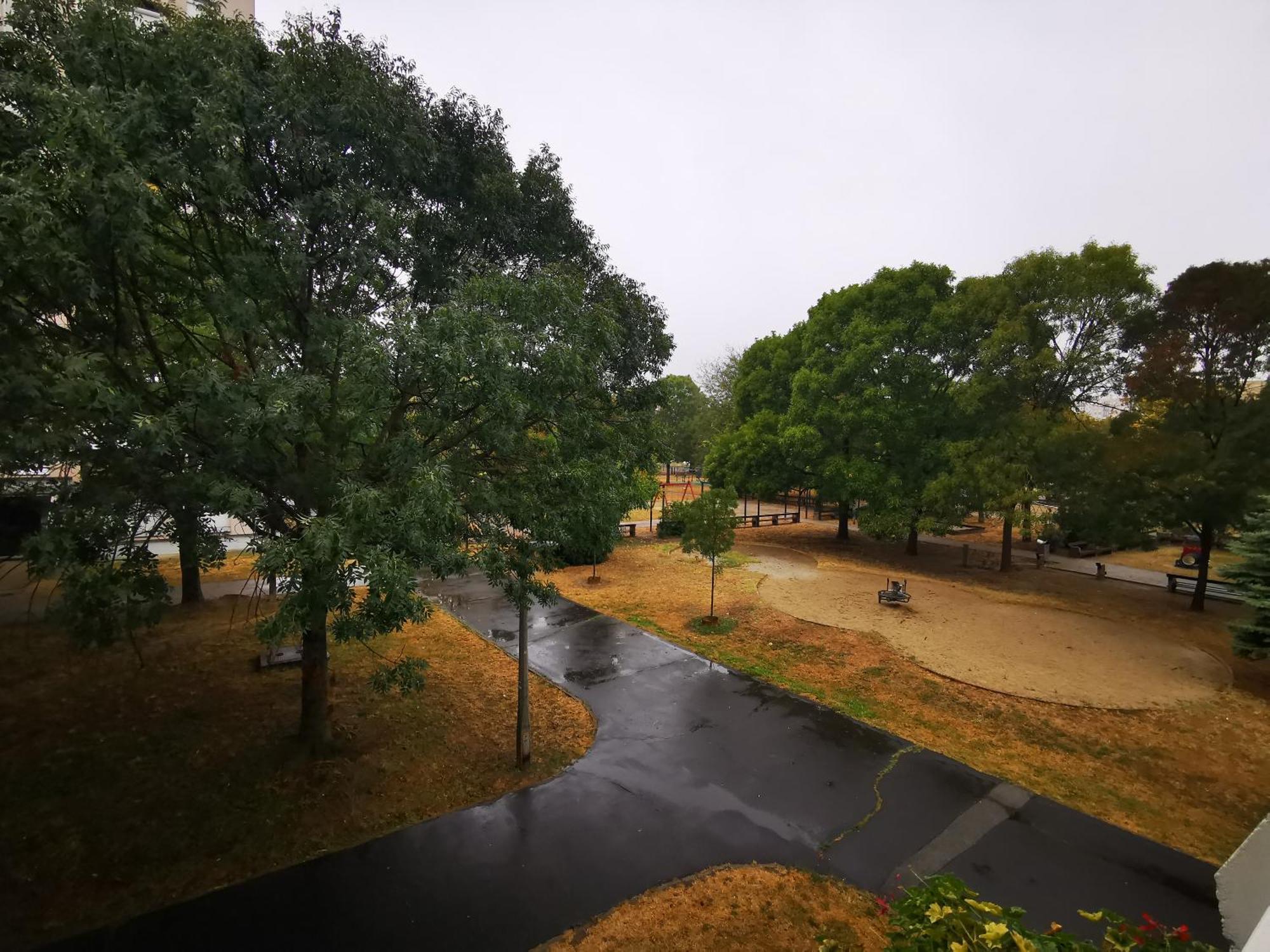 Central Park Apartman Szekszárd Buitenkant foto